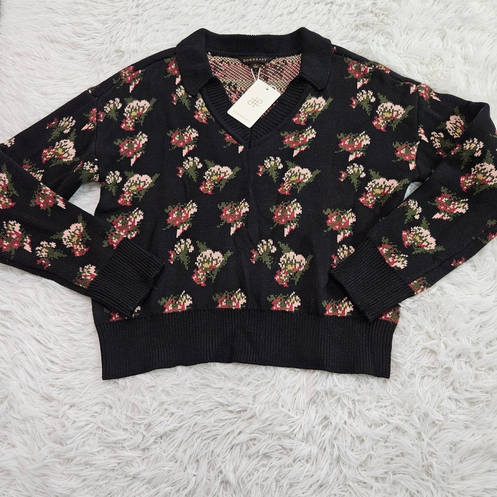 Downeast Gallery Sweater Womens Sz M Black Floral V-Neck Collared Sweater NWT